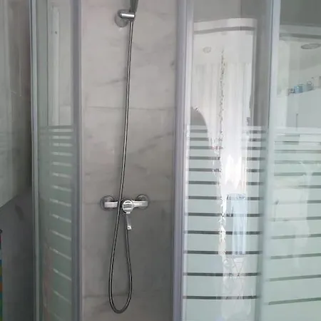 Atico Triana Con Terraza 아파트