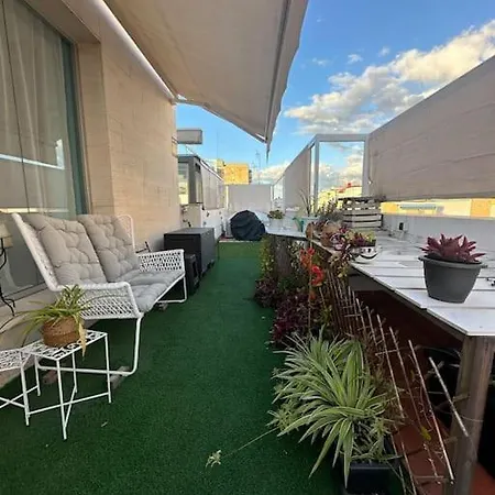 Atico Triana Con Terraza Apartamento