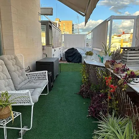 Atico Triana Con Terraza