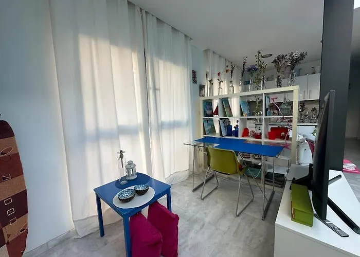 Atico Triana Con Terraza Apartment *