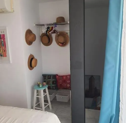 Atico Triana Con Terraza Apartment
